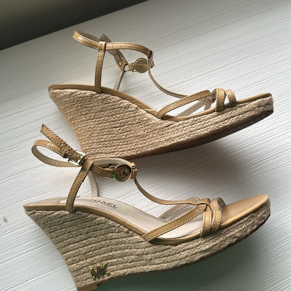 Michael Kors Patent Leather Straps Wedges - Picture 2 of 5